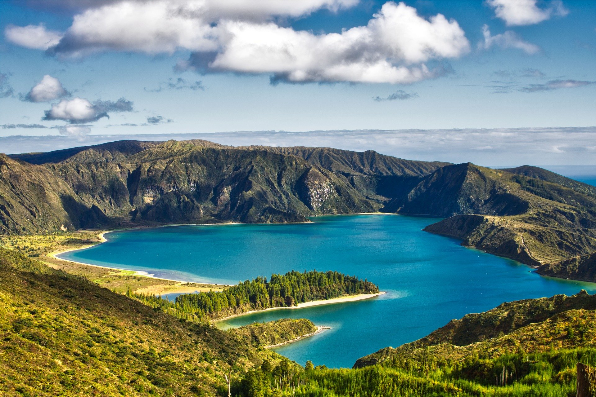 Azores. Natural environment.