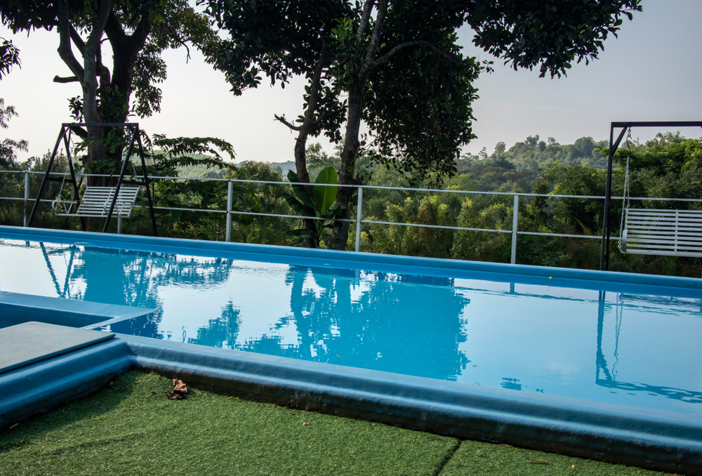 Is artificial grass around pools a good idea?
